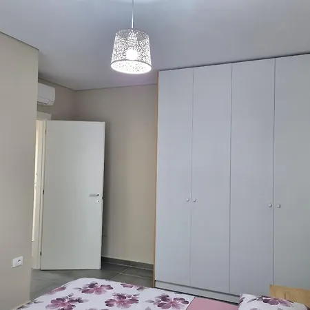 San Pietro With Private Garden - 280 Durrës