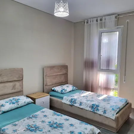 San Pietro With Private Garden - 280 * Durrës